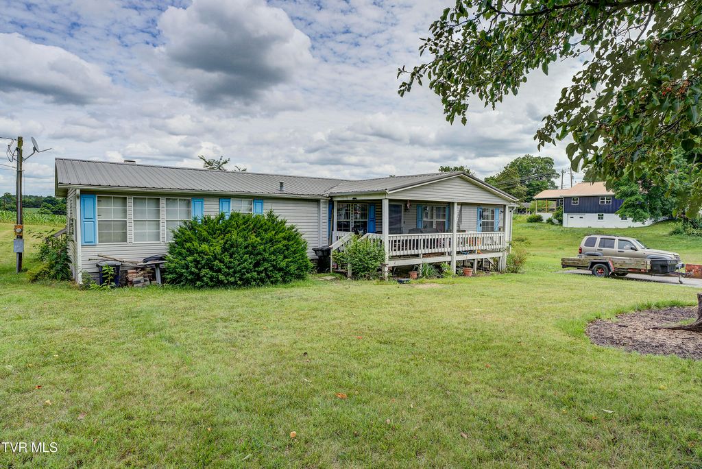 141 Hensen Avenue, Piney Flats, TN 37686