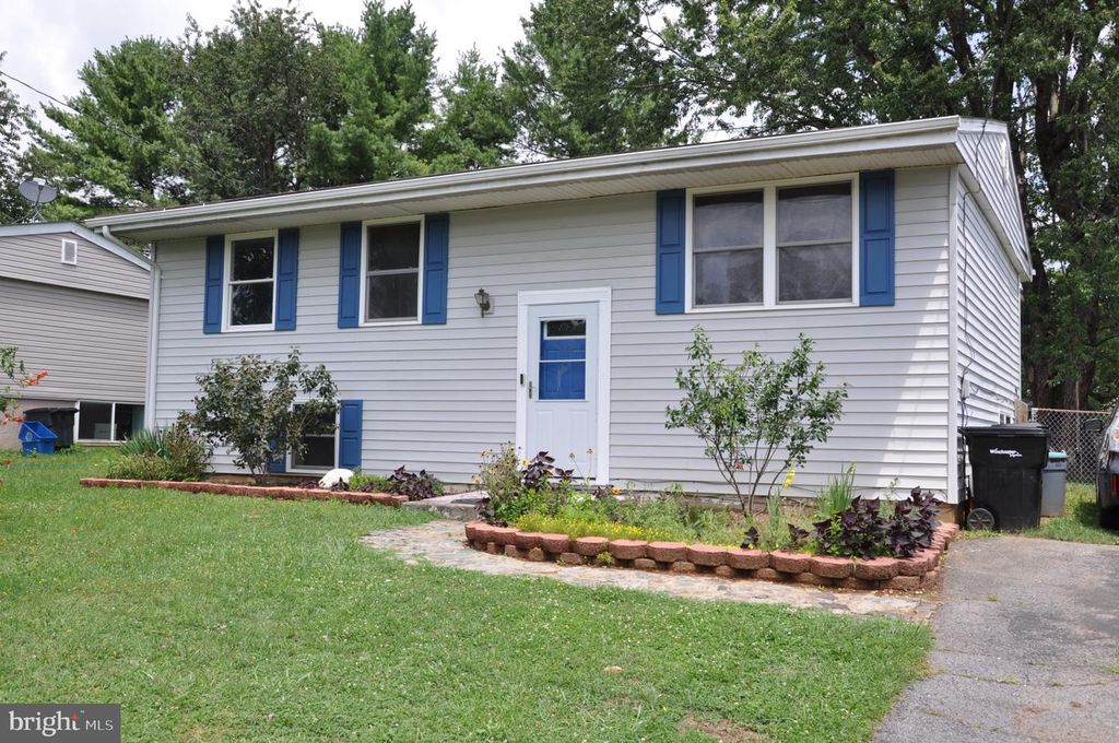 1310 WHITTIER AVE, Winchester, VA 22601