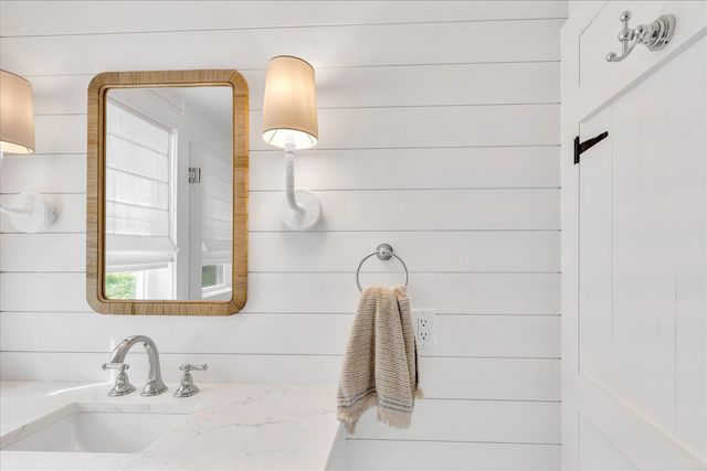 25 Lake Road E, West Yarmouth, MA 02673