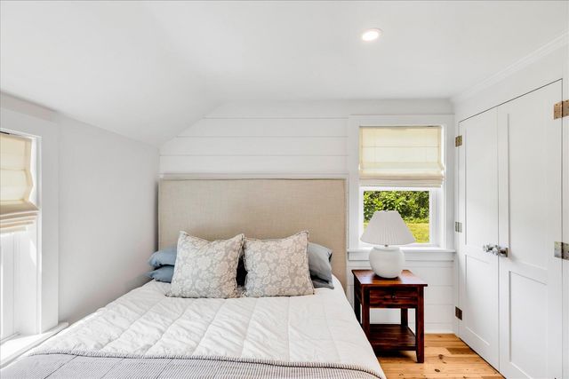 25 Lake Road E, West Yarmouth, MA 02673