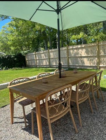 25 Lake Road E, West Yarmouth, MA 02673