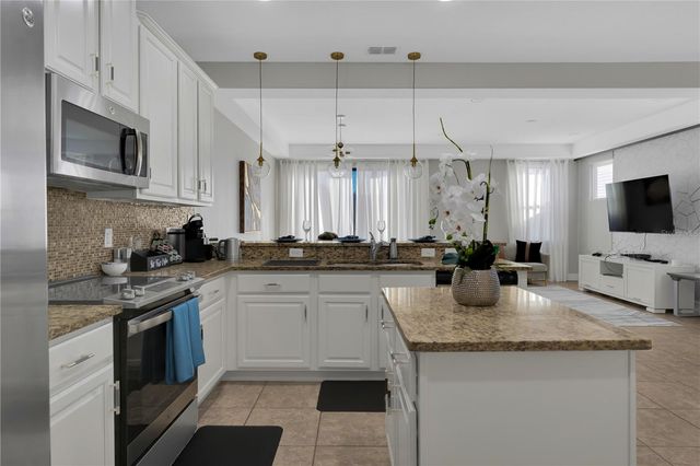 8124 ROSEVILLE ROAD, Davenport, FL 33896