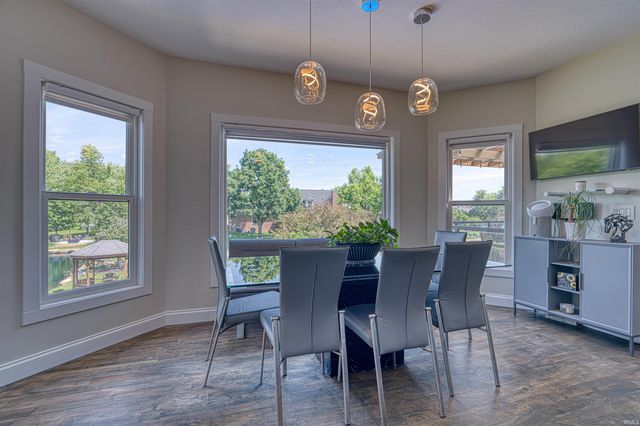 2177 Ledgewood Court, Newburgh, IN 47630
