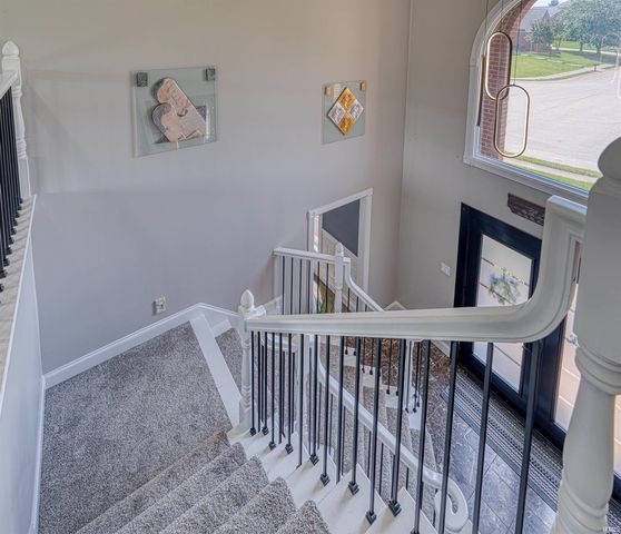 2177 Ledgewood Court, Newburgh, IN 47630