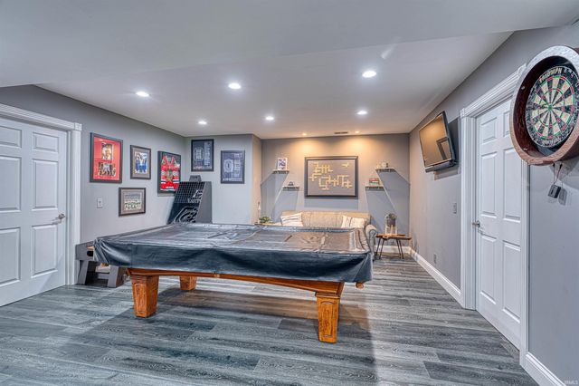 2177 Ledgewood Court, Newburgh, IN 47630