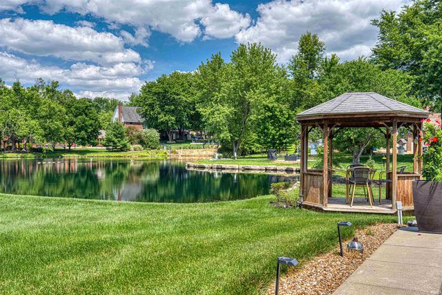 2177 Ledgewood Court, Newburgh, IN 47630