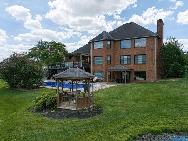 2177 Ledgewood Court, Newburgh, IN 47630