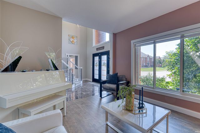 2177 Ledgewood Court, Newburgh, IN 47630