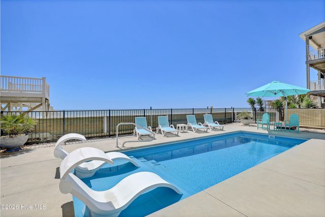 32 Porpoise Place, Sneads Ferry, NC 28460
