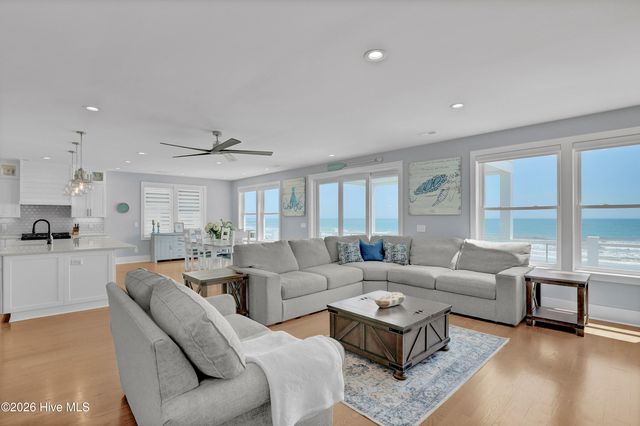 32 Porpoise Place, Sneads Ferry, NC 28460