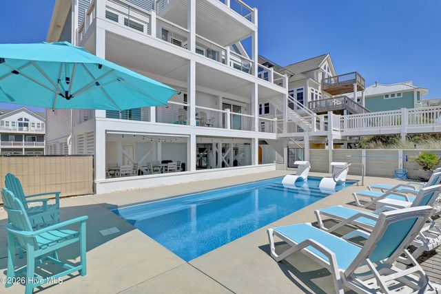 32 Porpoise Place, Sneads Ferry, NC 28460