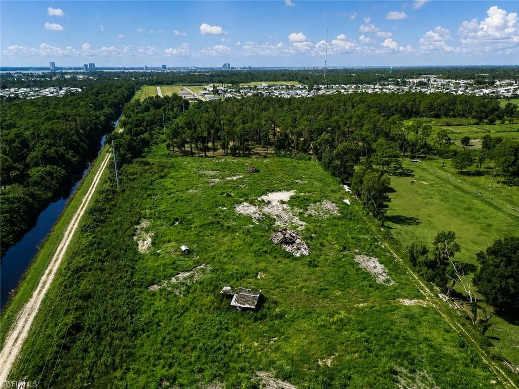 4800 Dor Lee LN, NORTH FORT MYERS, FL 33917 — photo 2