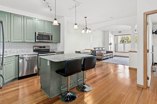 1800 Graham Avenue 121, Saint Paul, MN 55116