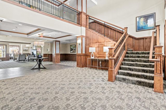 1800 Graham Avenue 121, Saint Paul, MN 55116