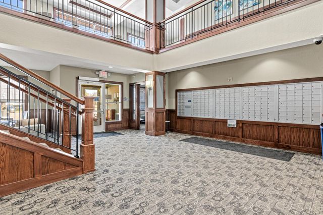 1800 Graham Avenue 121, Saint Paul, MN 55116