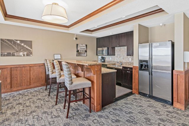 1800 Graham Avenue 121, Saint Paul, MN 55116