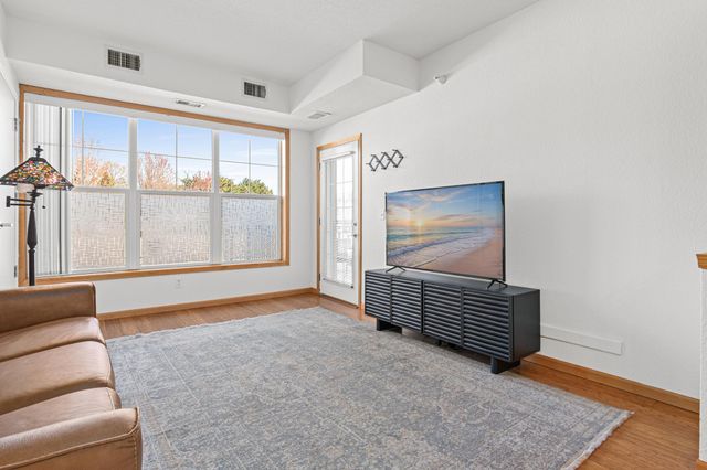 1800 Graham Avenue 121, Saint Paul, MN 55116