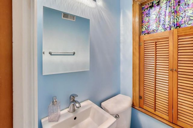 1708 N 73rd Court, Elmwood Park, IL 60707