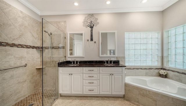 4322 HIGHLAND OAKS CIRCLE, Sarasota, FL 34235