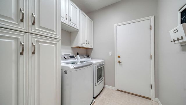 4322 HIGHLAND OAKS CIRCLE, Sarasota, FL 34235