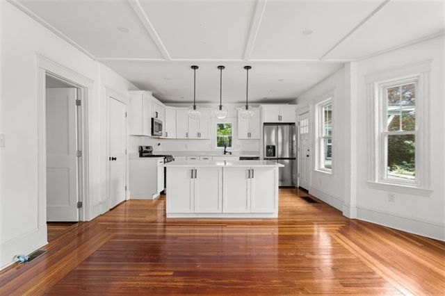 174 Warwick St, Methuen, MA 01844