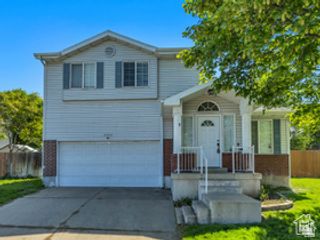 2240 S LORIN CIR, Ogden, UT 84401