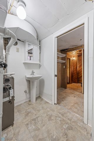 1402 11th Street N, Fargo, ND 58102