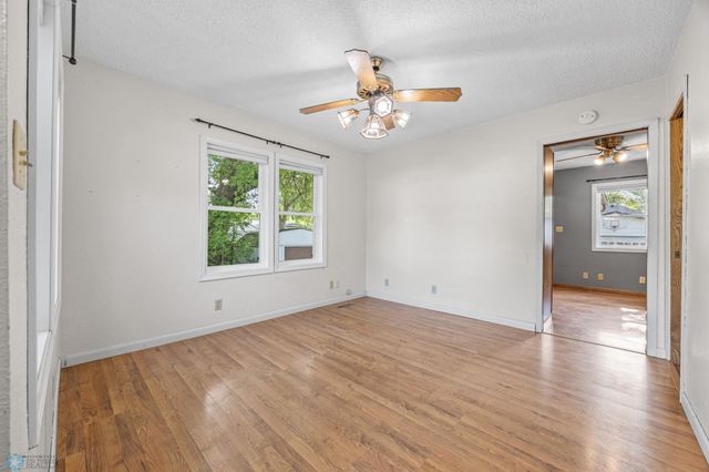 1402 11th Street N, Fargo, ND 58102