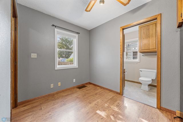 1402 11th Street N, Fargo, ND 58102