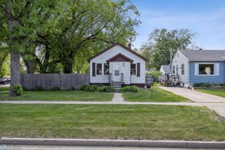 1402 11th Street N, Fargo, ND 58102