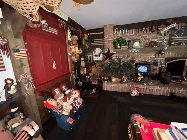 470 Quaker Church Rd, Perryopolis, PA 15473