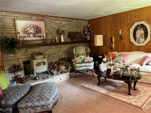 470 Quaker Church Rd, Perryopolis, PA 15473