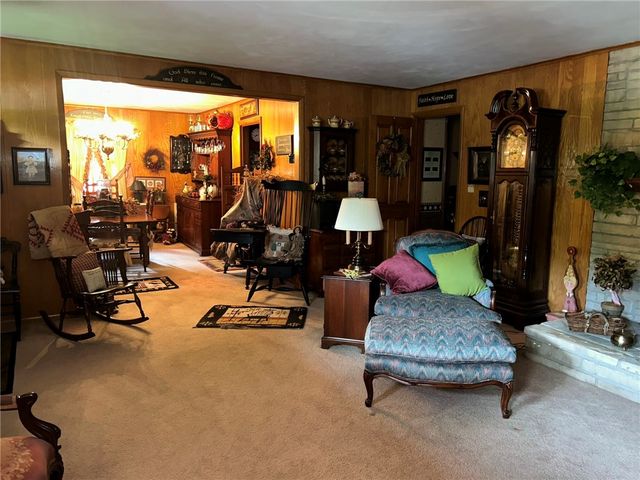 470 Quaker Church Rd, Perryopolis, PA 15473