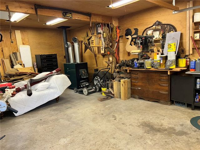 470 Quaker Church Rd, Perryopolis, PA 15473