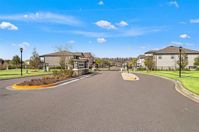 19324 E EAGLE CREEK LANE LANE, Tampa, FL 33647