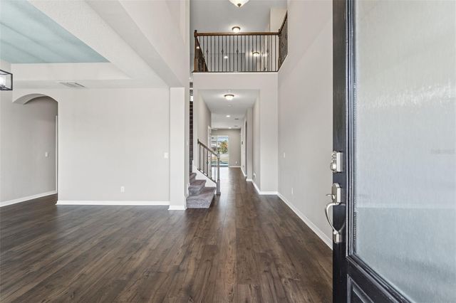 19324 E EAGLE CREEK LANE LANE, Tampa, FL 33647