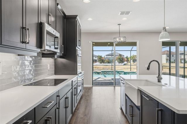 19324 E EAGLE CREEK LANE LANE, Tampa, FL 33647