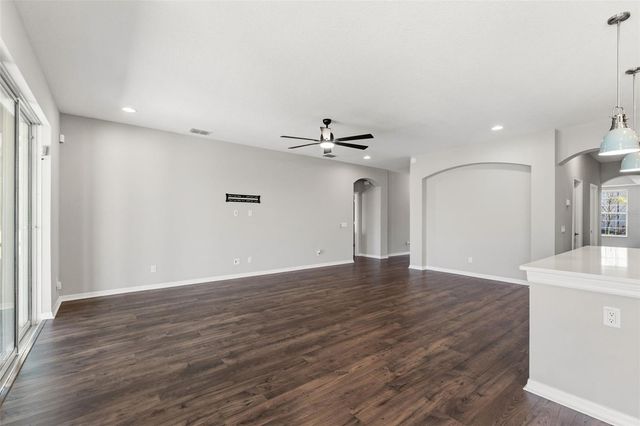 19324 E EAGLE CREEK LANE LANE, Tampa, FL 33647