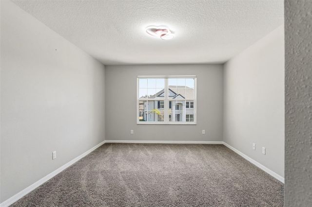 19324 E EAGLE CREEK LANE LANE, Tampa, FL 33647