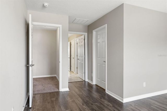 19324 E EAGLE CREEK LANE LANE, Tampa, FL 33647