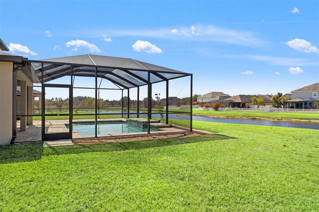 19324 E EAGLE CREEK LANE LANE, Tampa, FL 33647