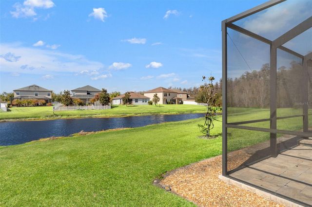 19324 E EAGLE CREEK LANE LANE, Tampa, FL 33647