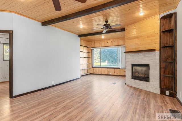 95 N 100 W, Blackfoot, ID 83221