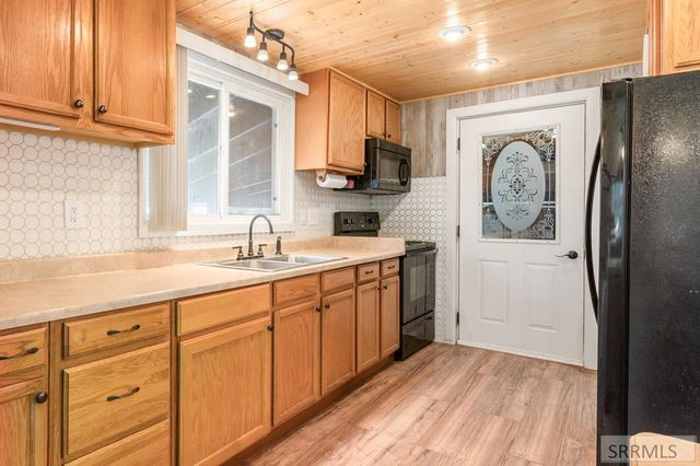 95 N 100 W, Blackfoot, ID 83221