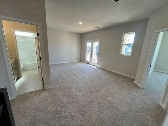 112 Barret DR, Liberty Hill, TX 78642