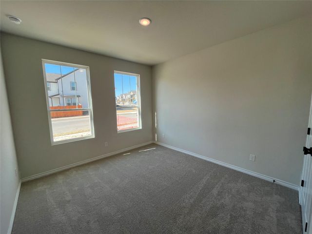 112 Barret DR, Liberty Hill, TX 78642