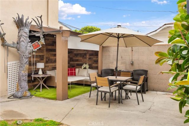 1005 E Harding Street, Long Beach, CA 90805