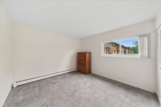 7425 Brookdale Drive 113, Darien, IL 60561