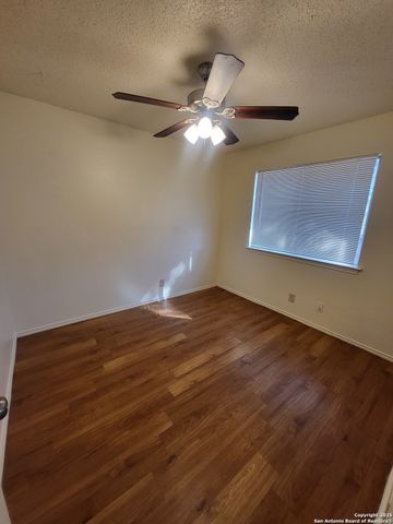 8934 Golden Brook, San Antonio, TX 78250