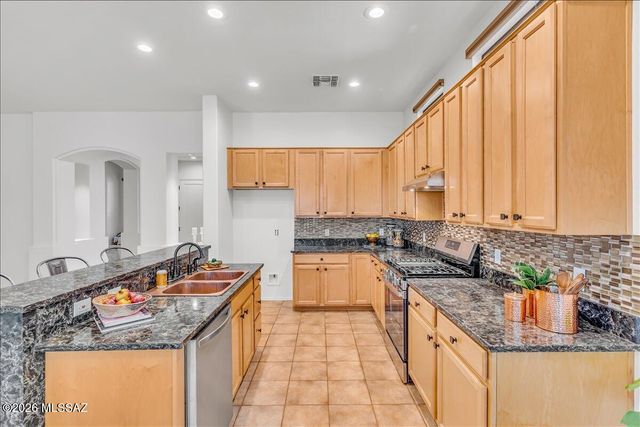 10758 E Mica Meadow Drive, Tucson, AZ 85748